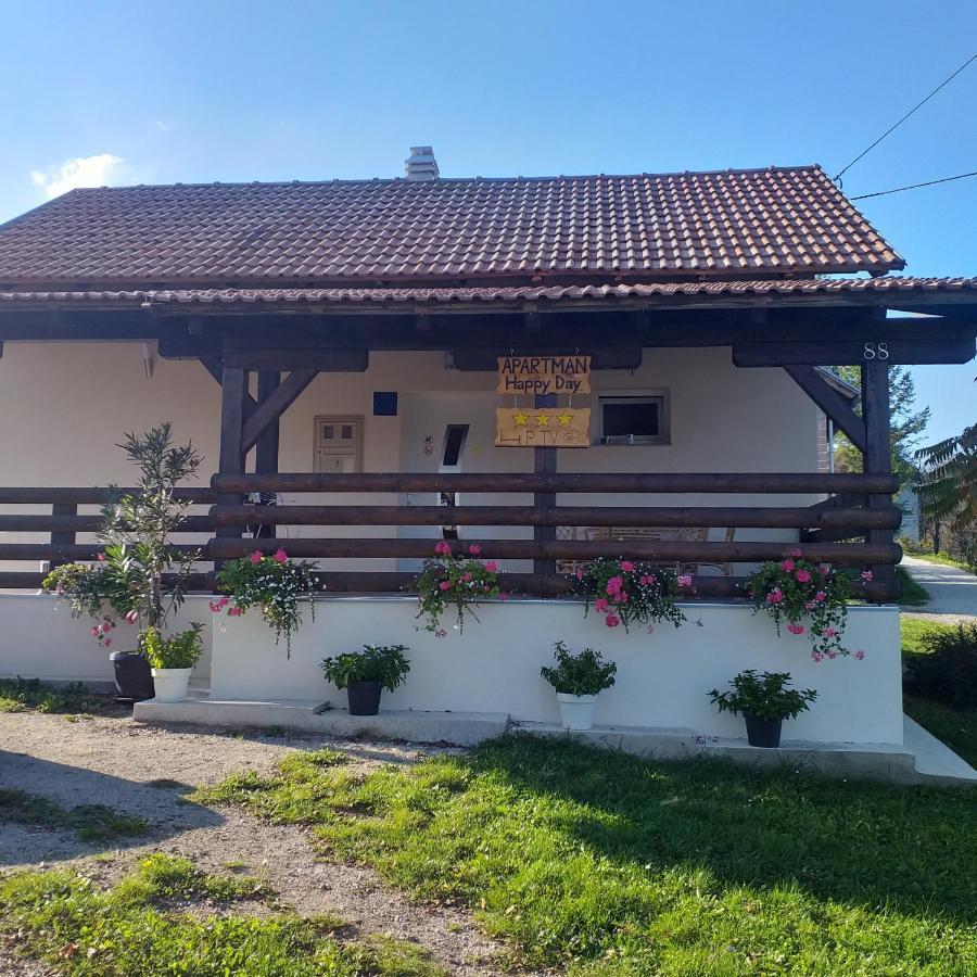 Guest House Happy Day Slunj Luaran gambar